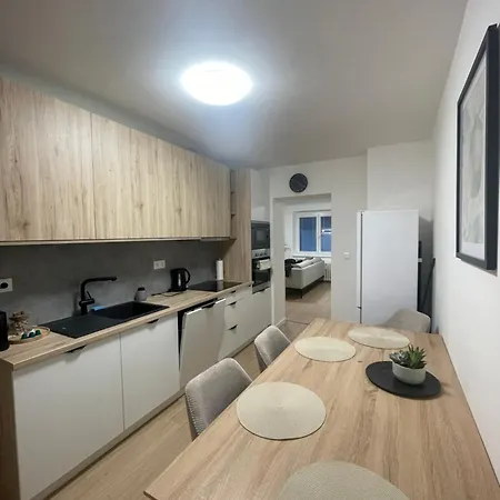 Apartmán Sihot - Pri Zimnom Stadione Trenčín
